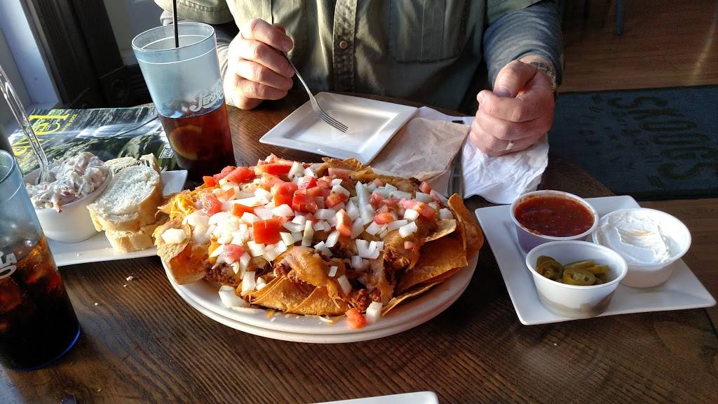 Skoogs Pub & Grill | restaurant | 155 Mill St, North Utica, IL 61373, USA | 8156675800 OR +1 815-667-5800