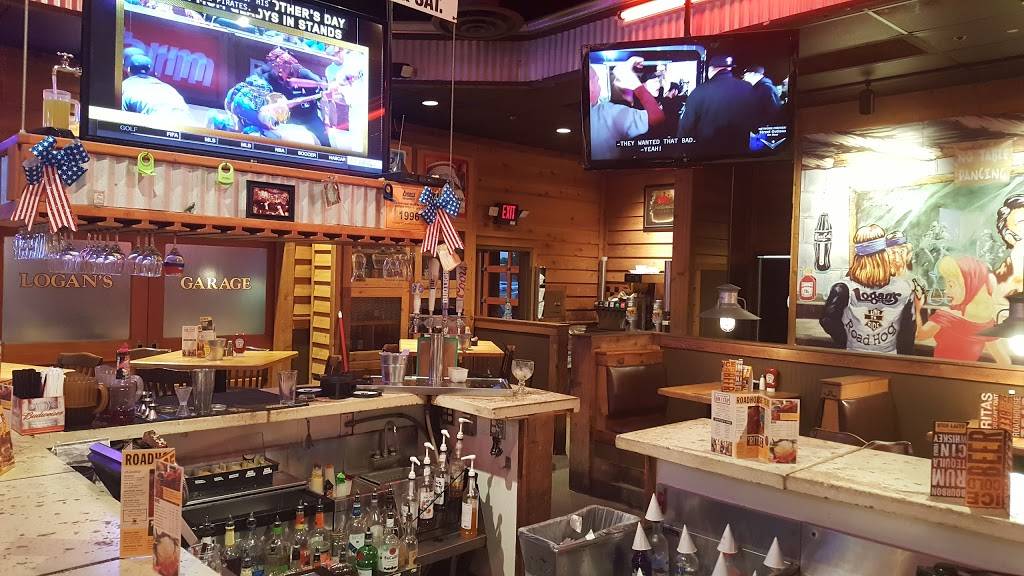 Logans Roadhouse | restaurant | 209 N Rangeline Rd, Joplin, MO 64801, USA | 4176267181 OR +1 417-626-7181