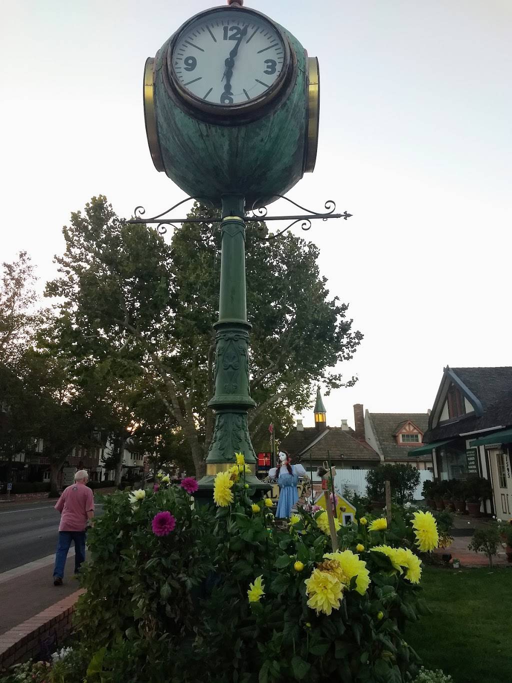 Subway | meal takeaway | 1641 Mission Dr Suite 102, Solvang, CA 93463, USA | 8056887650 OR +1 805-688-7650