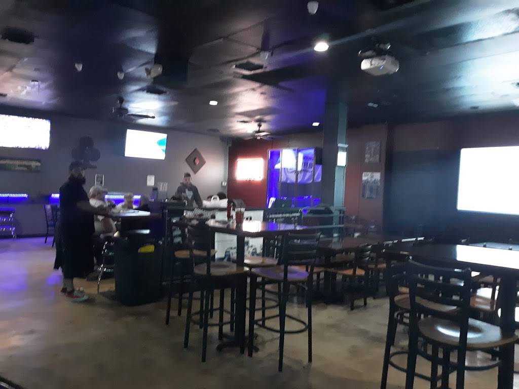 Aces Sports Bar SA | restaurant | 8373 Perrin Beitel Rd, San Antonio, TX 78218, USA | 2103142133 OR +1 210-314-2133