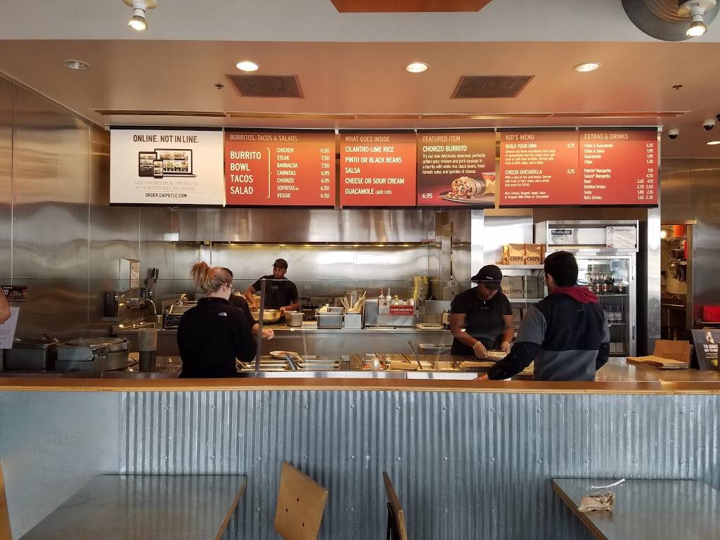 Chipotle Mexican Grill | restaurant | 305 N Veterans Pkwy Ste 101, Bloomington, IL 61704, USA | 3096617850 OR +1 309-661-7850