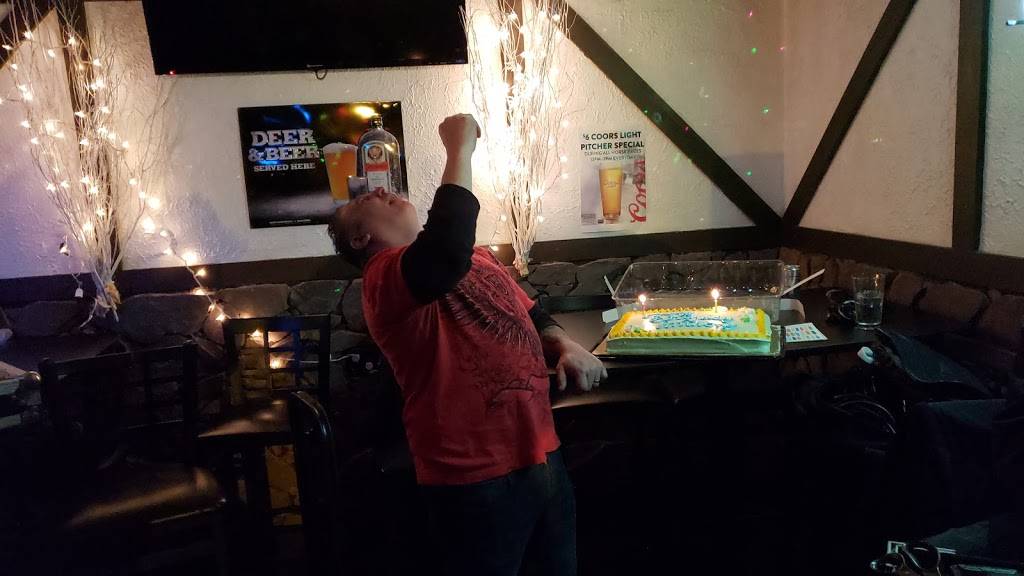 The Neighbors Sports Grille & Wings | restaurant | 742 Middle Country Rd, Selden, NY 11784, USA | 6314512386 OR +1 631-451-2386