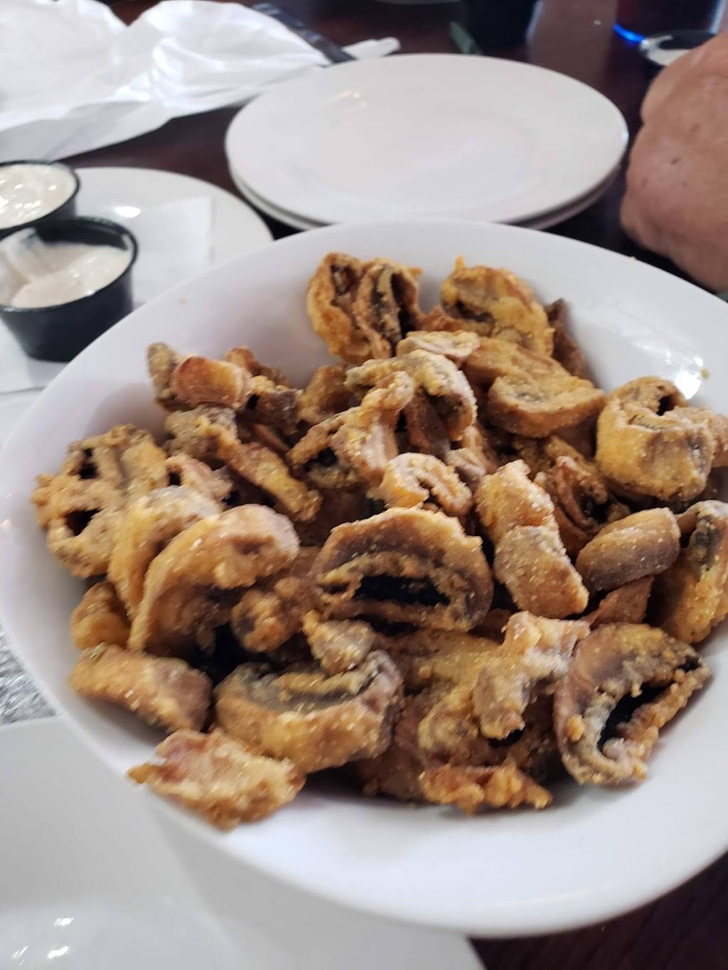 Tillies Tavern | restaurant | 31 E Magnolia Ave, Eustis, FL 32726, USA | 3526027929 OR +1 352-602-7929