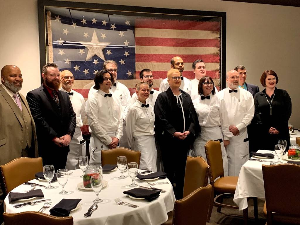 Bobs Steak & Chop House | restaurant | 8212 Barton Club Dr, Austin, TX 78735, USA | 5123294539 OR +1 512-329-4539