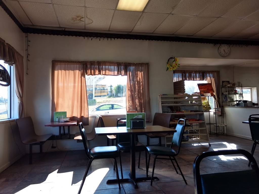 Mammas Kitchen | restaurant | 3537 General Carl W Stiner Hwy, LaFollette, TN 37766, USA | 4235639802 OR +1 423-563-9802