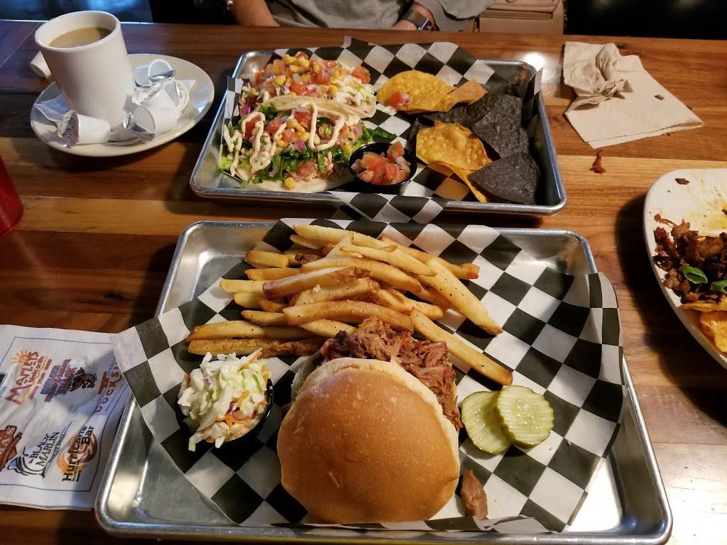 One Hot Mamas American Grille | restaurant | 1 Greenwood Dr Ste 7A, Hilton Head Island, SC 29928, United States | 8436826262 OR +1 843-682-6262