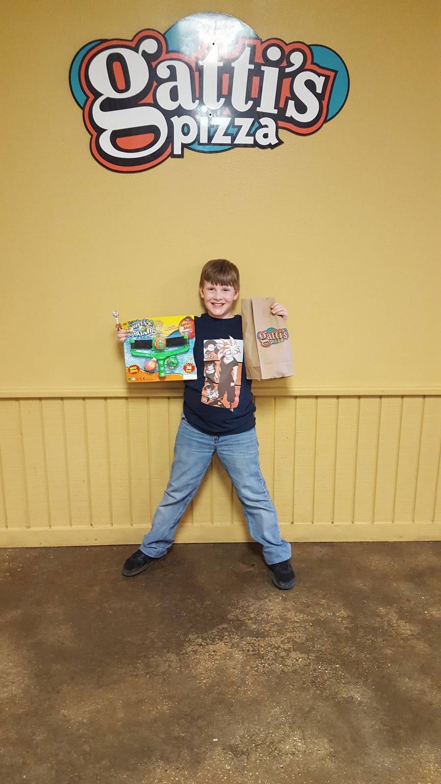 Mr Gattis Pizza | meal takeaway | 828 E Admiral Doyle Dr, New Iberia, LA 70560, USA | 3373657359 OR +1 337-365-7359