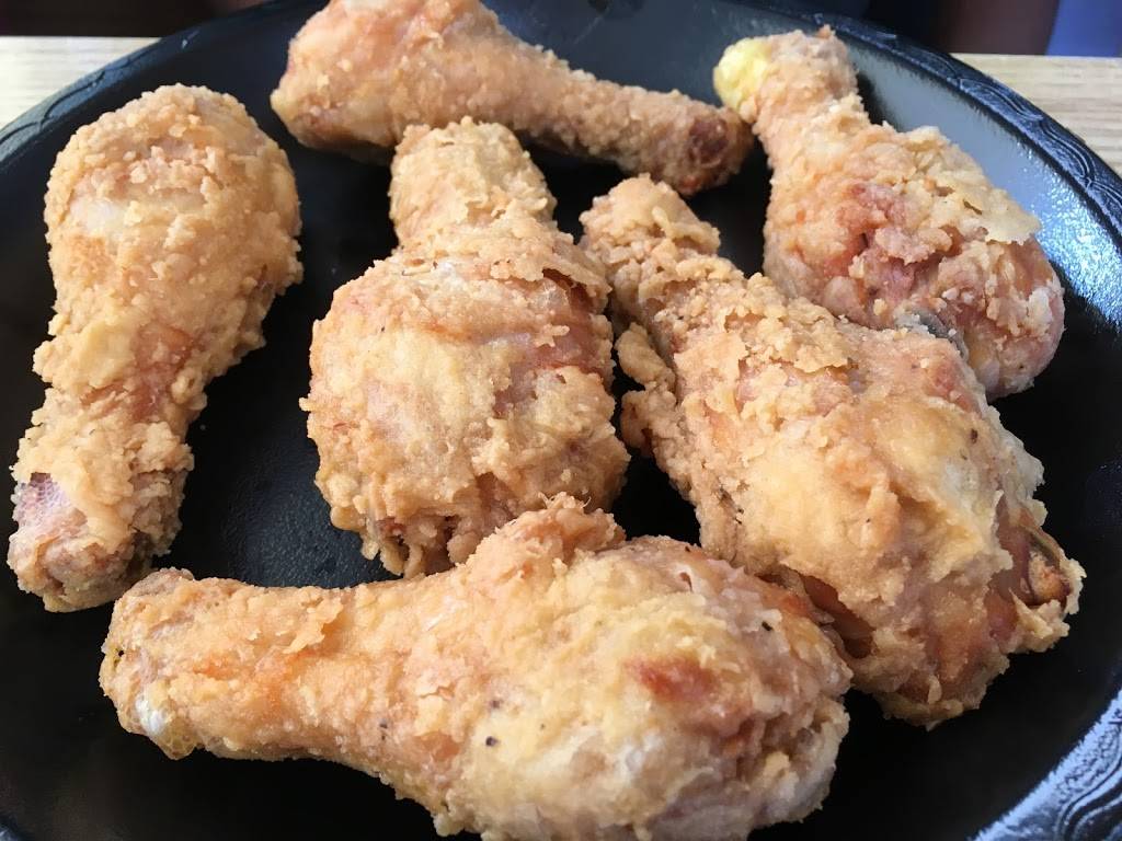 Hitching Post Kellogg - Worlds Best Fried Chicken | restaurant | 4535 Kellogg Ave, Cincinnati, OH 45226, USA | 5138714293 OR +1 513-871-4293