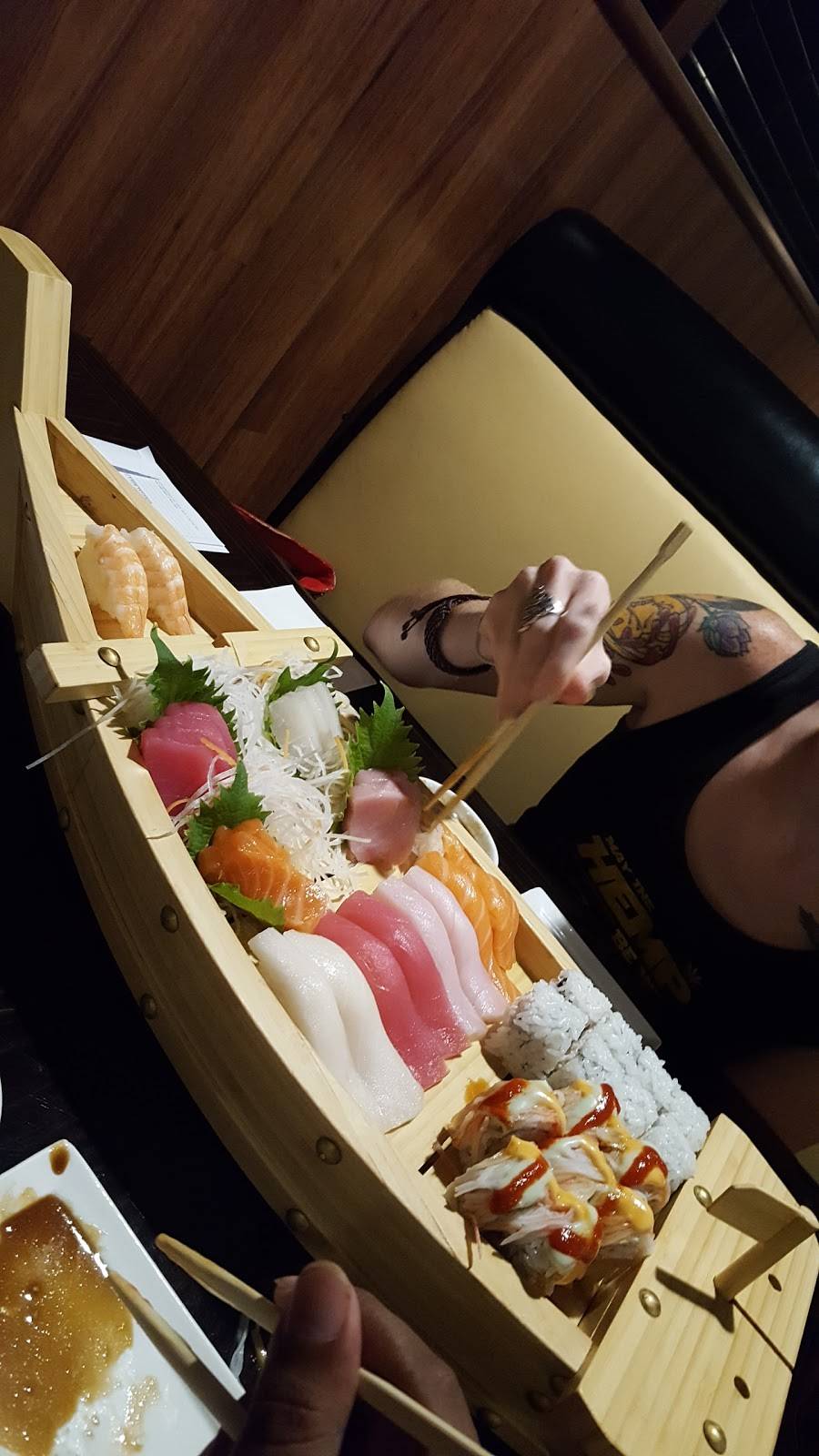 Edohana Sushi | restaurant | 1900 Long Prairie Rd #142, Flower Mound, TX 75022, USA | 9729067909 OR +1 972-906-7909