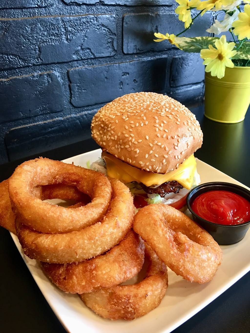 Babaz Grill Organic & Halal | restaurant | 4672 University Ave STE D, San Diego, CA 92105, USA | 6196000080 OR +1 619-600-0080