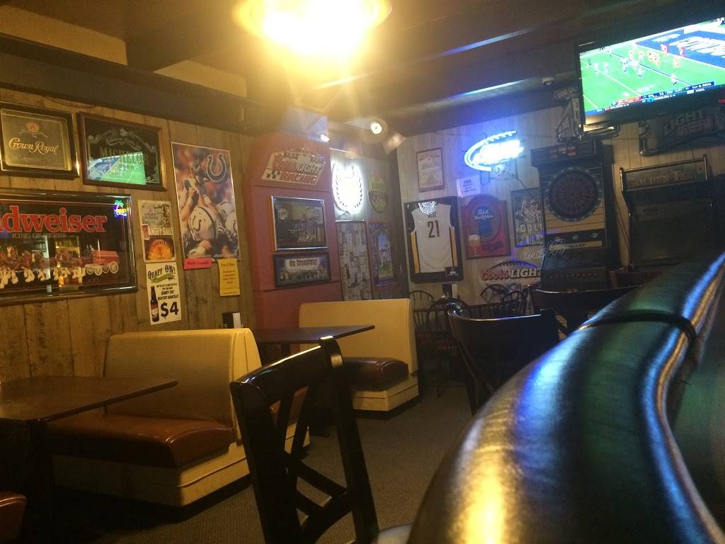 On Broadway | restaurant | 44 Jackson St, Anderson, IN 46016, USA | 7656447270 OR +1 765-644-7270