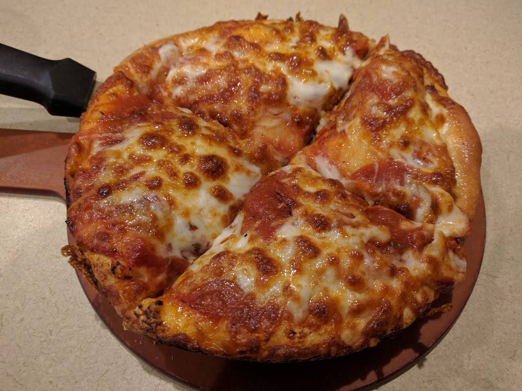 LaRosas Pizza Boudinot | restaurant | 2411 Boudinot Ave, Cincinnati, OH 45238, USA | 5133471111 OR +1 513-347-1111