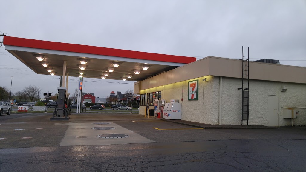 7-Eleven - Closed | bakery | 5076 Styers Ferry Rd, Lewisville, NC 27023, USA | 3367121671 OR +1 336-712-1671