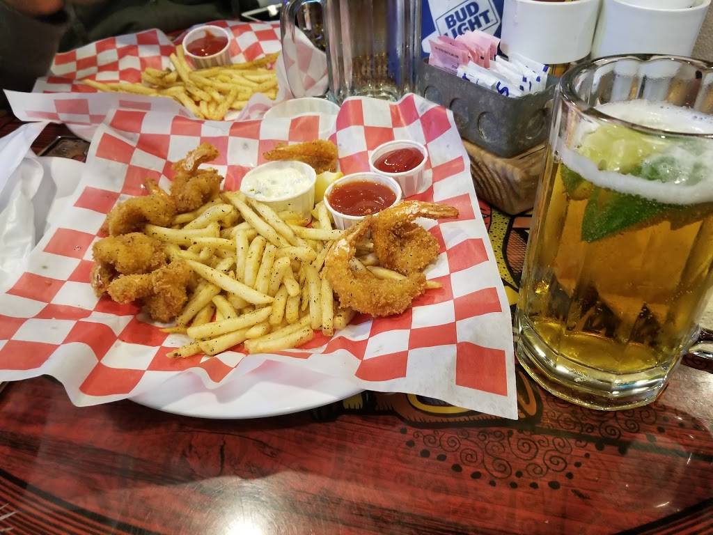 Chulas Sports Cantina | restaurant | 9501 Southwest Fwy, Houston, TX 77074, USA | 7137773400 OR +1 713-777-3400