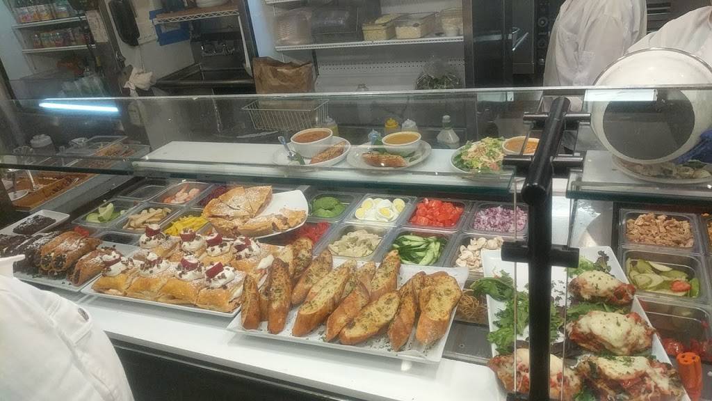 Lettuce Restaurant & Catering | restaurant | 1632 Locust St, Walnut Creek, CA 94596, USA | 9259335600 OR +1 925-933-5600