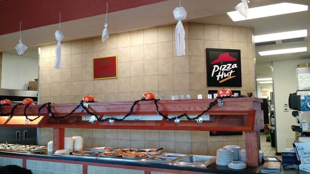 Pizza Hut | restaurant | 1433 S Main St Suite 110, Boerne, TX 78006, USA | 8308161616 OR +1 830-816-1616