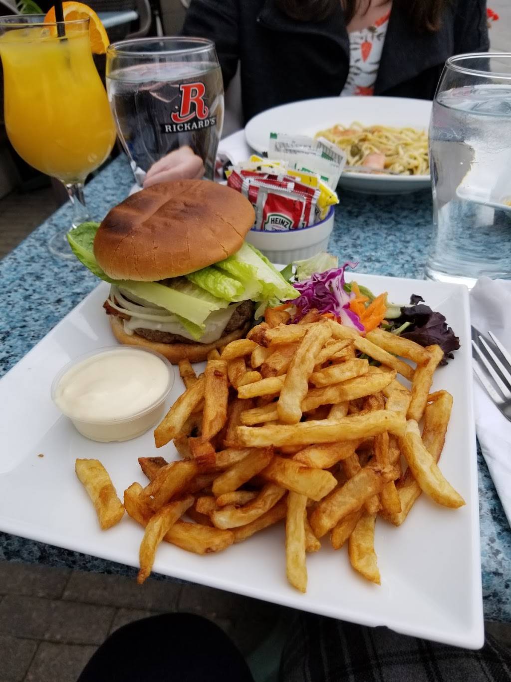 Impressions Cafe Restaurant | restaurant | 895 Rue Saint François Xavier, Terrebonne, QC J6W 1H1, Canada | 4504924774 OR +1 450-492-4774