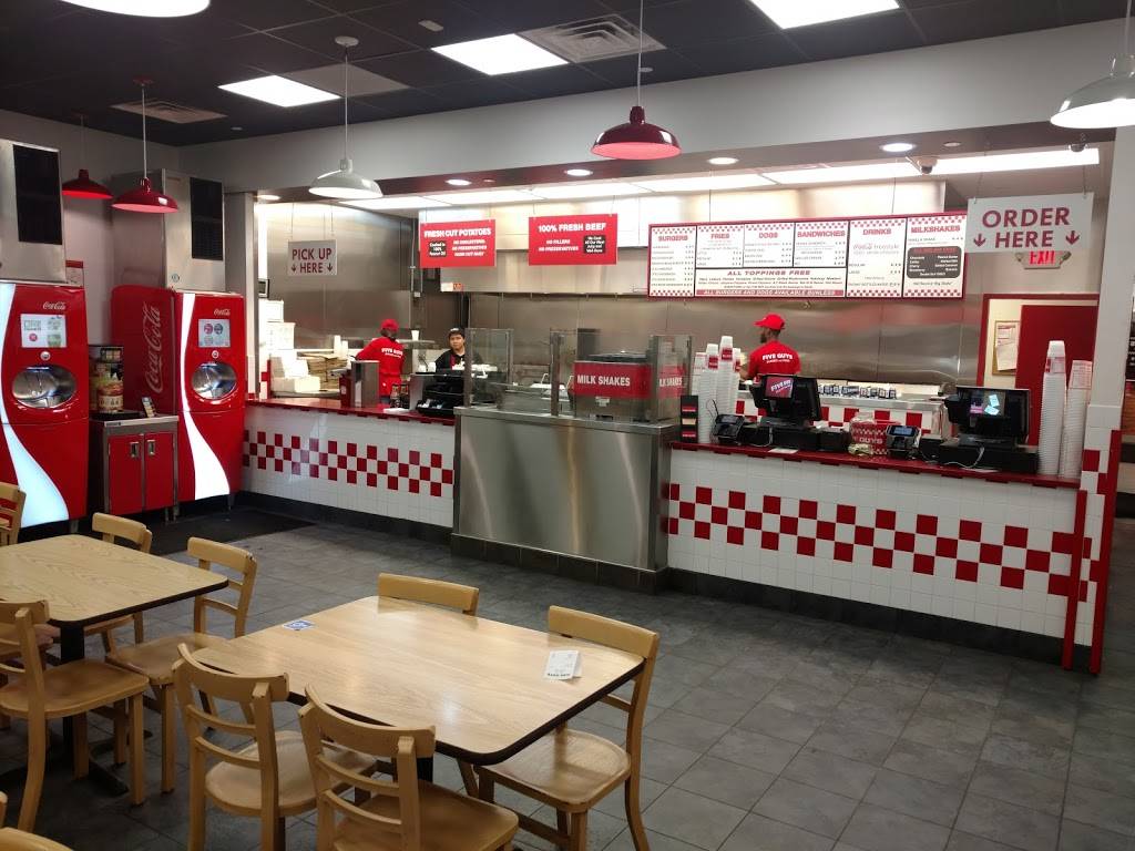 Five Guys | meal takeaway | 2099 Merrick Rd, Merrick, NY 11566, USA | 5162088601 OR +1 516-208-8601