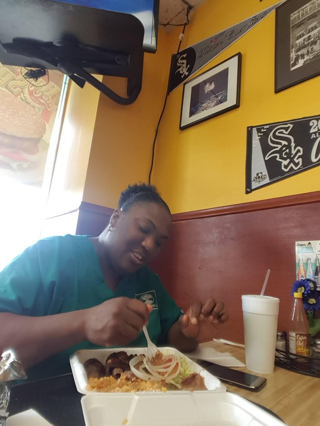 Taste of Chicago Restaurant | meal takeaway | 3170 S Ashland Ave H, Chicago, IL 60608, USA | 7735790355 OR +1 773-579-0355