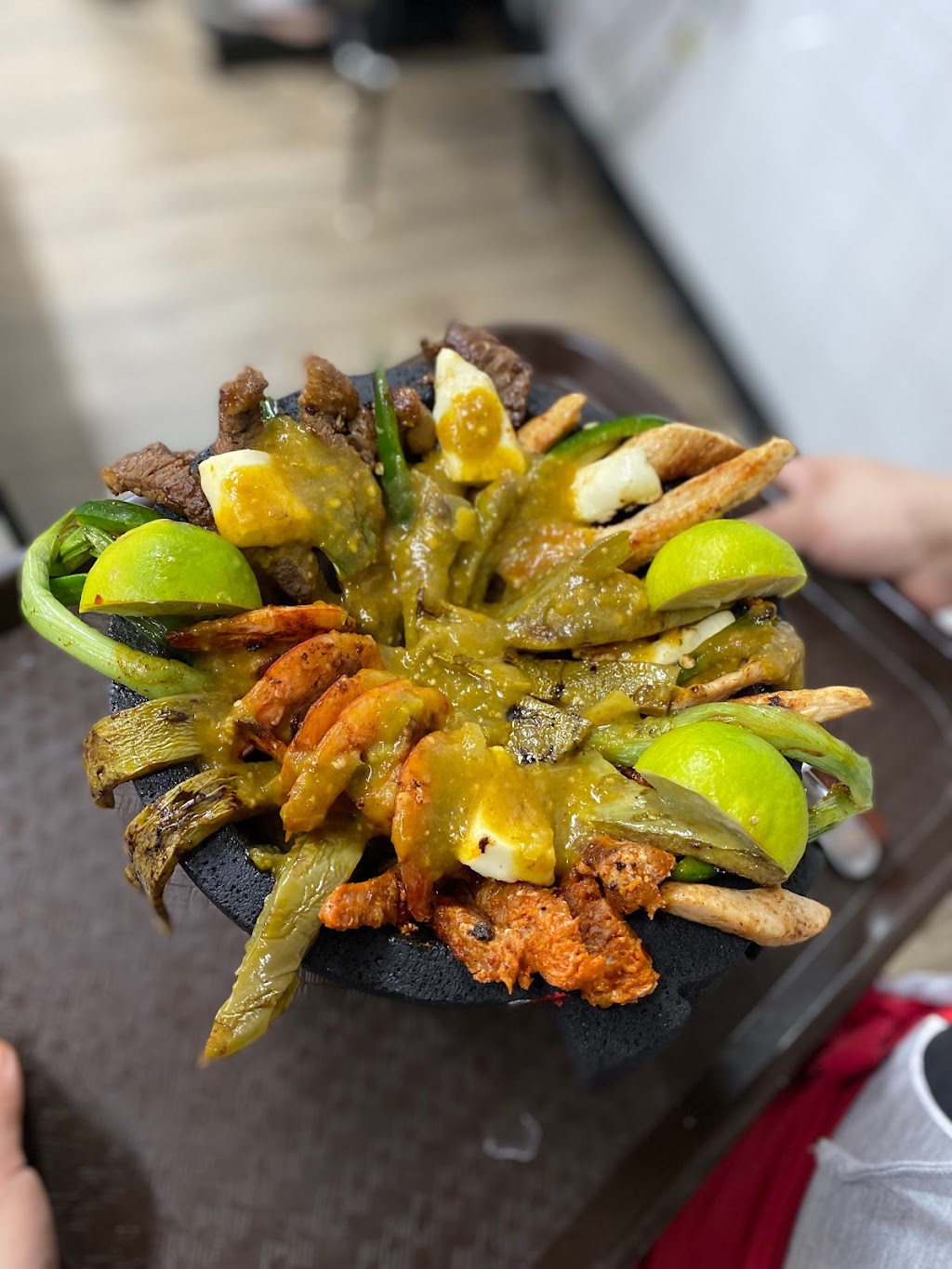 Las Delicias Latinas | restaurant | 911 Tyson Ave, Philadelphia, PA 19111, USA | 2153929987 OR +1 215-392-9987