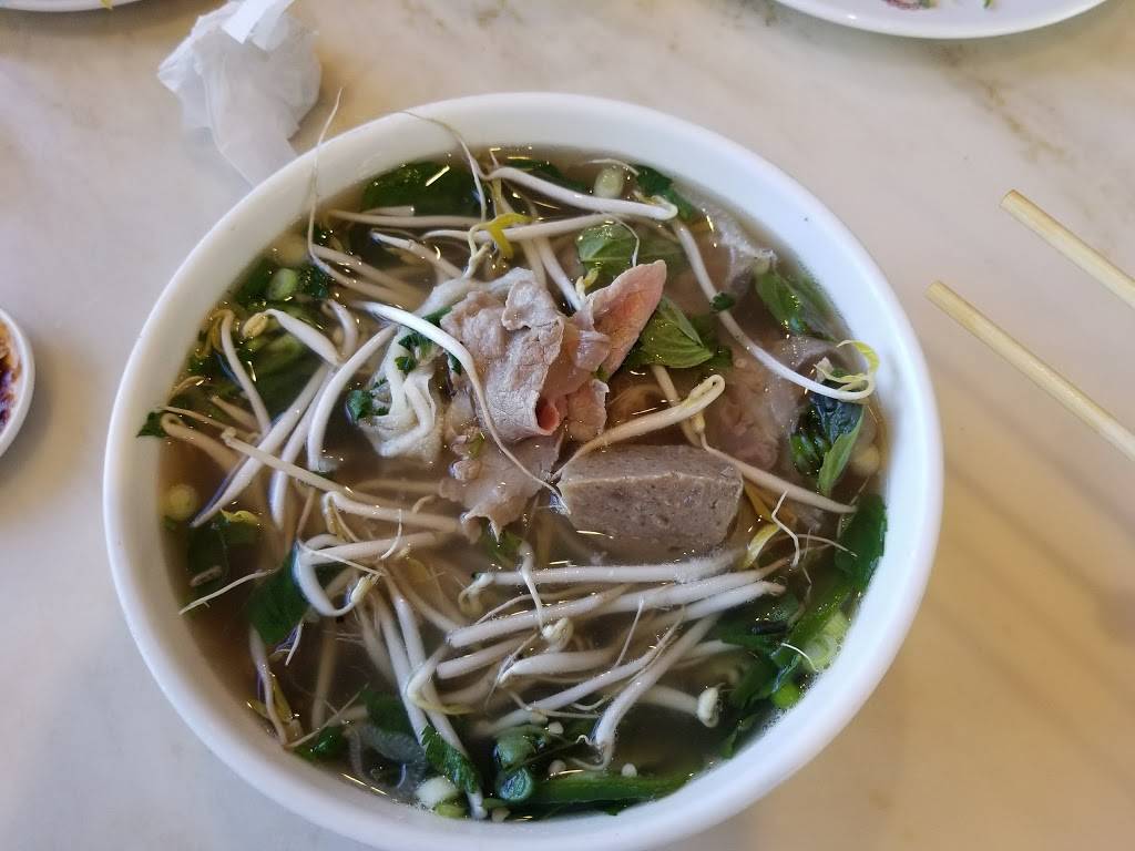 Phở Saigon | restaurant | 5100 W Colonial Dr, Orlando, FL 32808, USA | 4072537013 OR +1 407-253-7013