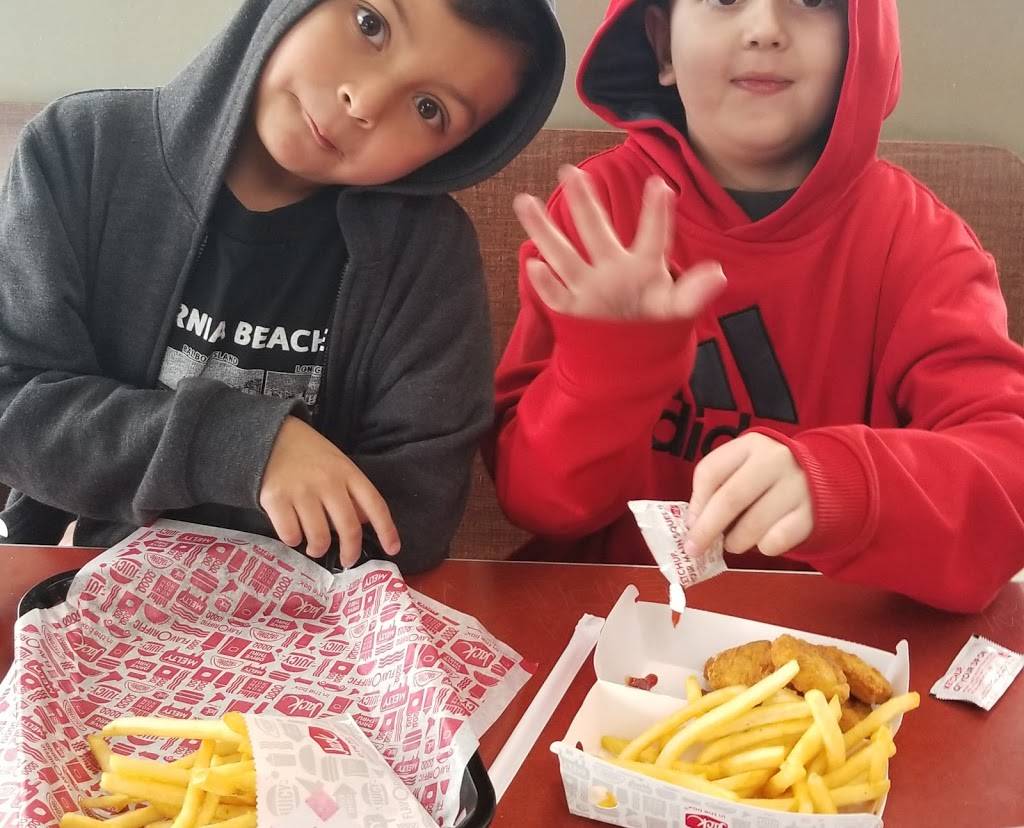 Jack in the Box | restaurant | 706 W Beverly Blvd, Montebello, CA 90640, USA | 3237220211 OR +1 323-722-0211