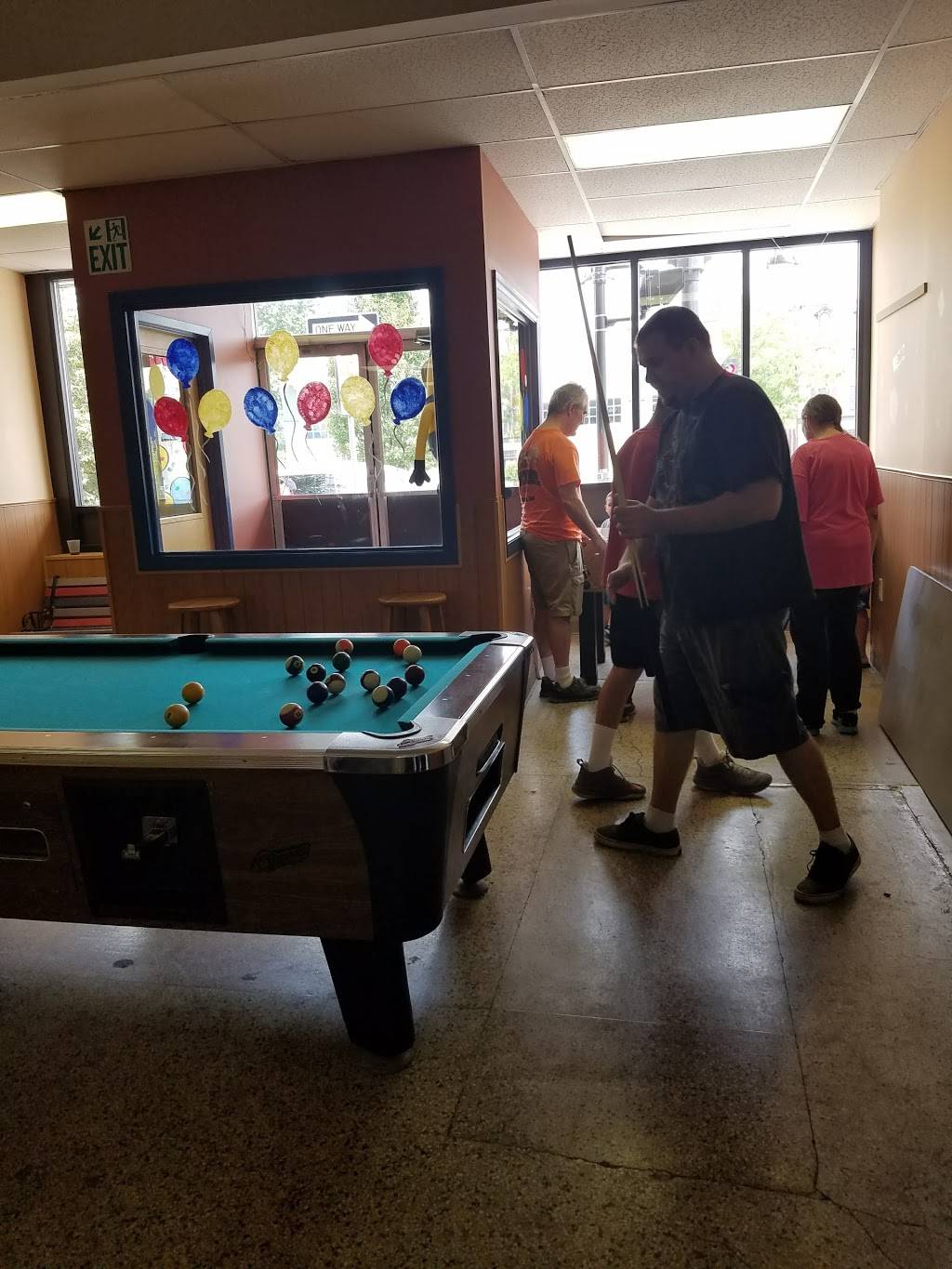 Elm Pizza | meal takeaway | 38 N Elm St, Westfield, MA 01085, USA | 4135682020 OR +1 413-568-2020