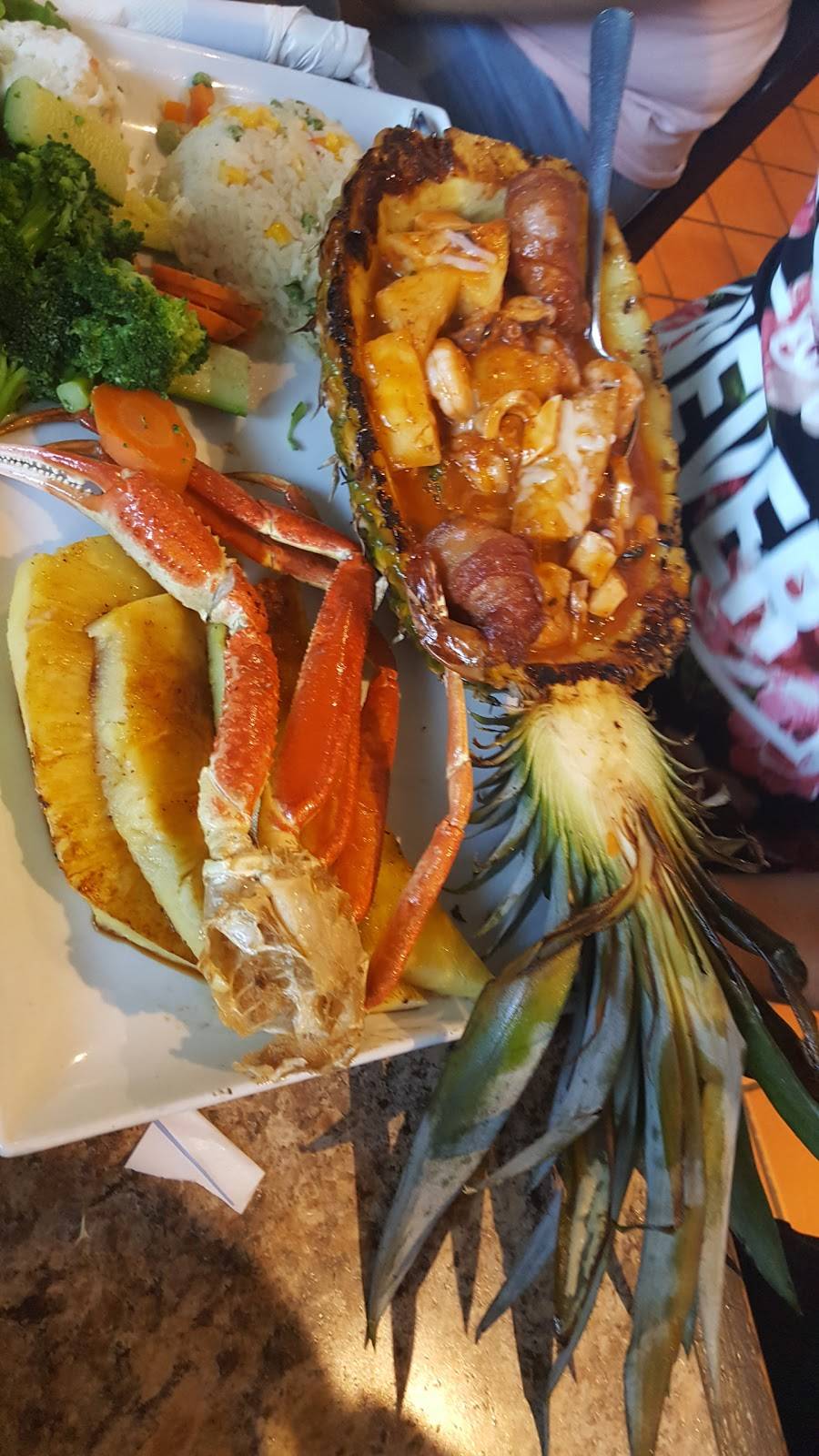 El Pescador | restaurant | 9535 Long Beach Blvd, South Gate, CA 90280, USA | 3235647993 OR +1 323-564-7993