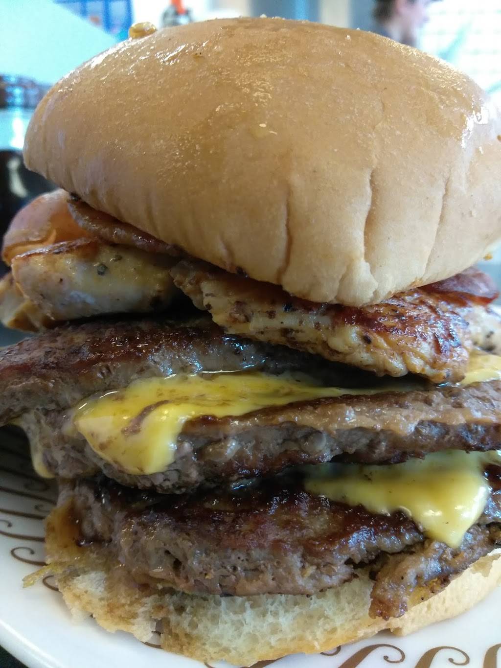 Waffle House | meal takeaway | 151 Park Ave, Orange Park, FL 32073, USA | 9042693612 OR +1 904-269-3612