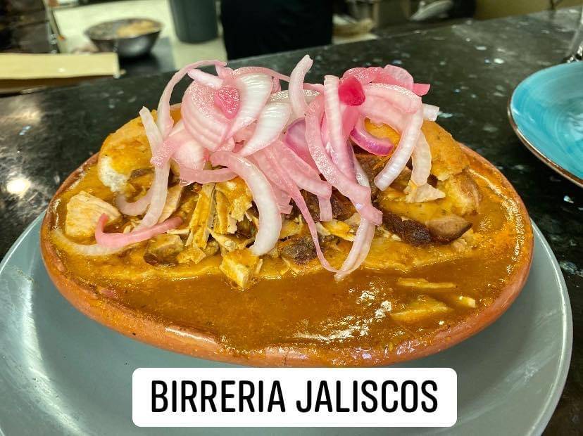 Birrieria Jalisco 2 | restaurant | 304 N Cedar Lake Rd, Round Lake, IL 60073, USA | 8478867089 OR +1 847-886-7089