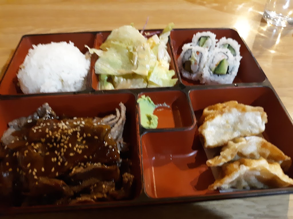 Bonsai Teriyaki & Sushi | restaurant | 1812 E Barnett Rd, Medford, OR 97504, USA | 5417790354 OR +1 541-779-0354