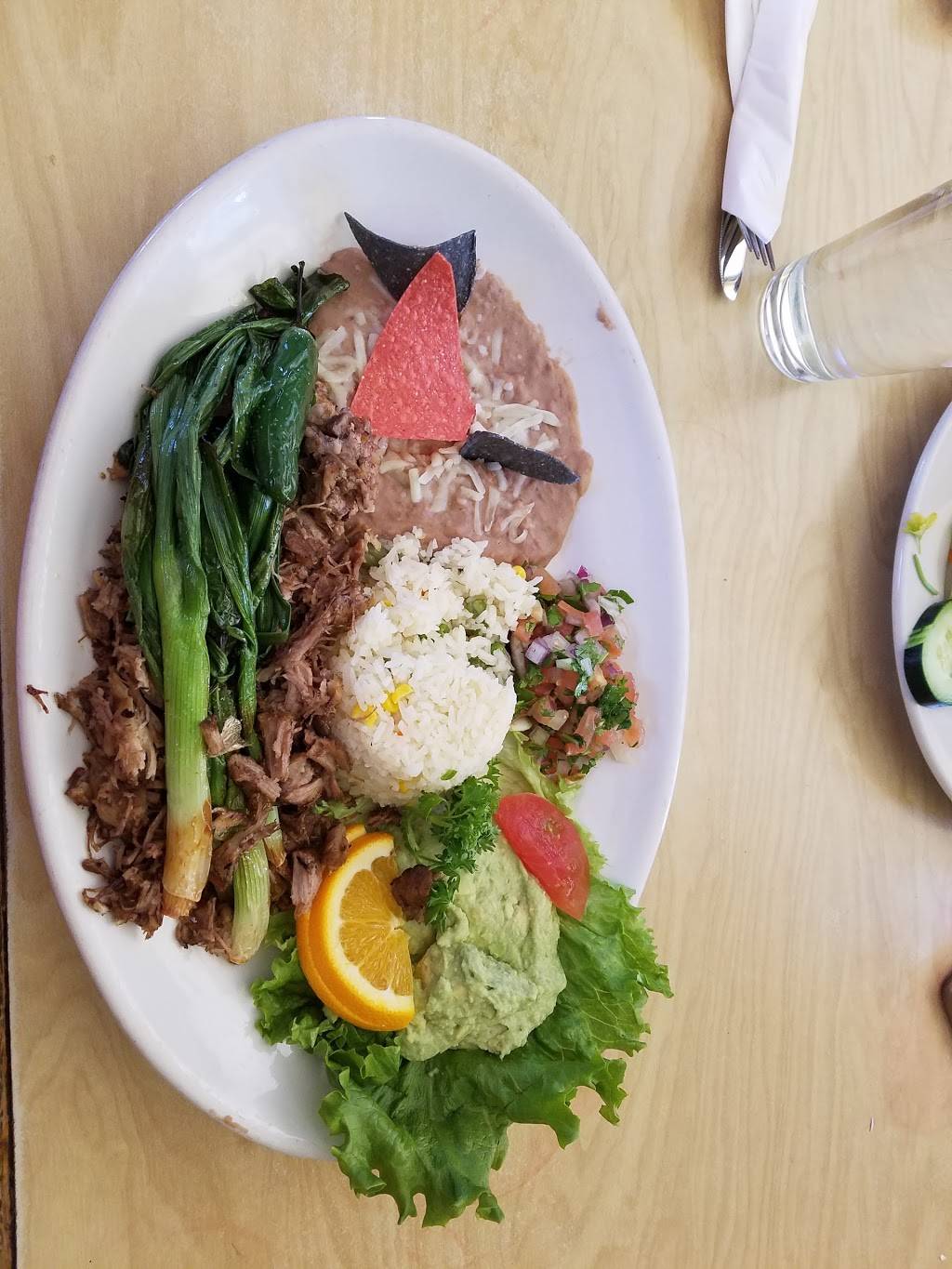 Karinas Mexican Seafood | restaurant | 1705 Highland Ave, National City, CA 91950, USA | 6194778877 OR +1 619-477-8877