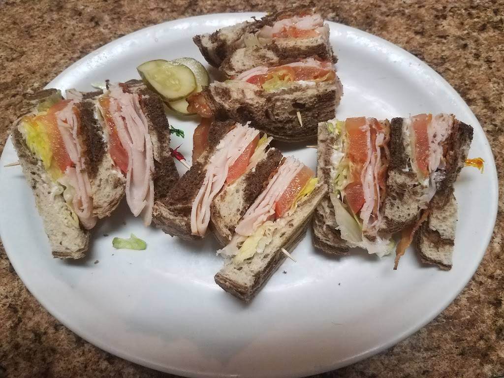 Moodys Coney Island Diner | meal takeaway | 2511 Oregon Rd, Northwood, OH 43619, USA | 4196668805 OR +1 419-666-8805