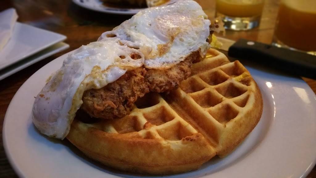 Station House | restaurant | 106 -11 71st Avenue, Forest Hills, NY 11375, USA | 7185445000 OR +1 718-544-5000