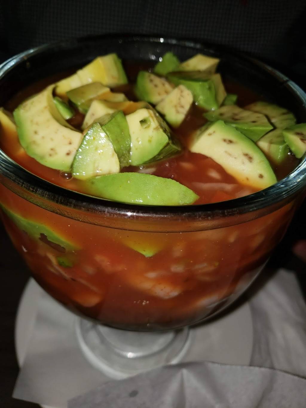 7 Mares Family Restaurant | restaurant | 12215 Paramount Blvd, Downey, CA 90242, USA | 5629233704 OR +1 562-923-3704