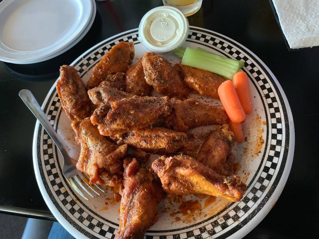 Big Dawgs Family Sports Restaurant | restaurant | 1330 Blanding Blvd # 135, Orange Park, FL 32065, USA | 9042724204 OR +1 904-272-4204