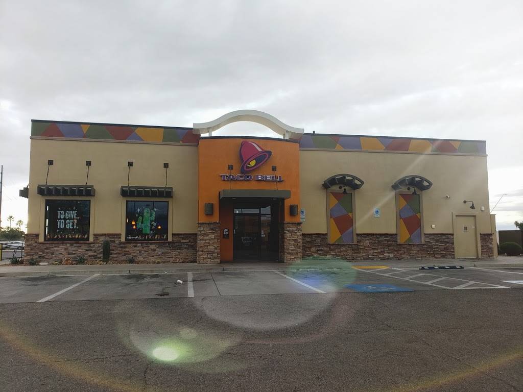 Taco Bell | meal takeaway | 1111 S Wilmot Rd, Tucson, AZ 85711, USA | 5207471201 OR +1 520-747-1201