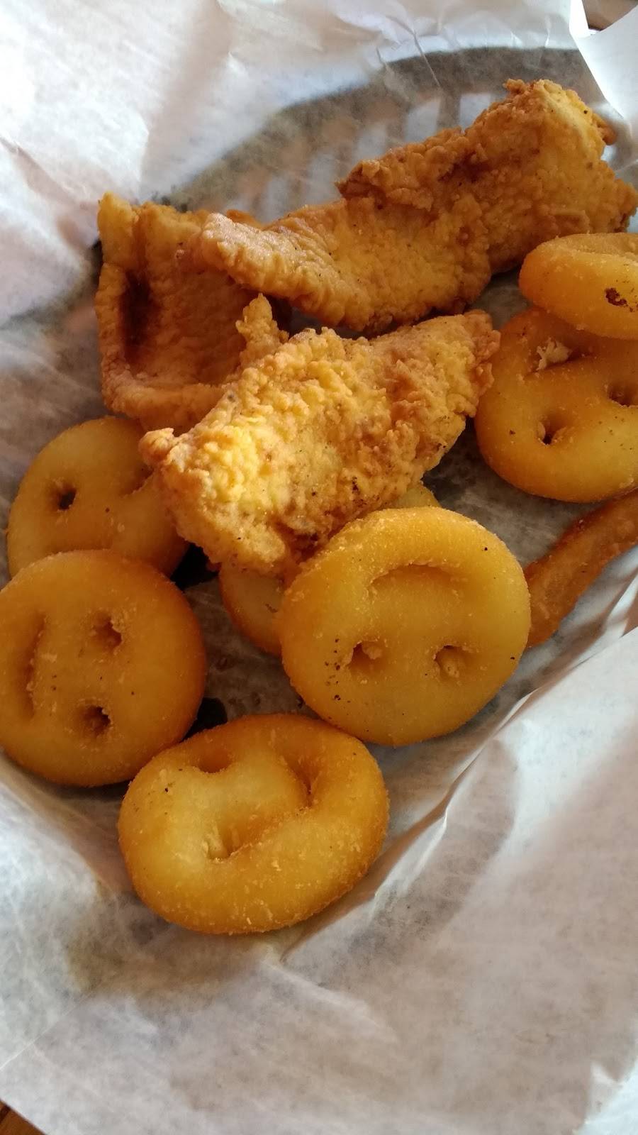 Two Dudes Seafood Restaurant | restaurant | 22 Seminole Rd, Atlantic Beach, FL 32233, USA | 9042462000 OR +1 904-246-2000