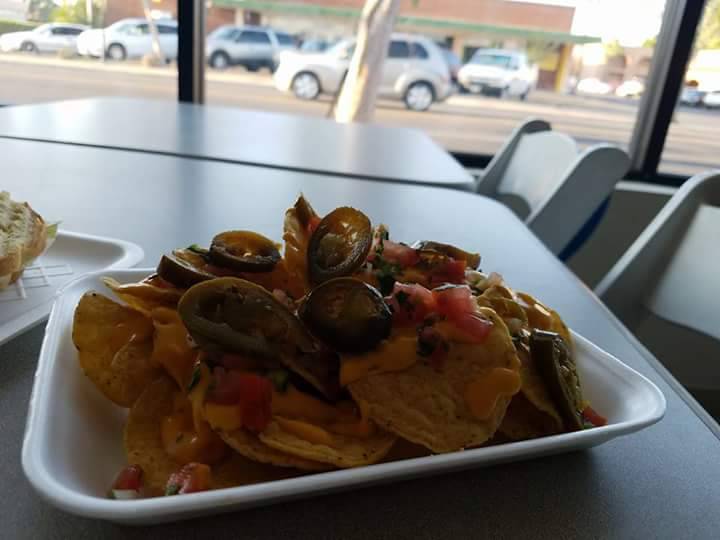 Neveria El Milagrito | restaurant | 5551 W Glendale Ave, Glendale, AZ 85301, USA | 6024135666 OR +1 602-413-5666