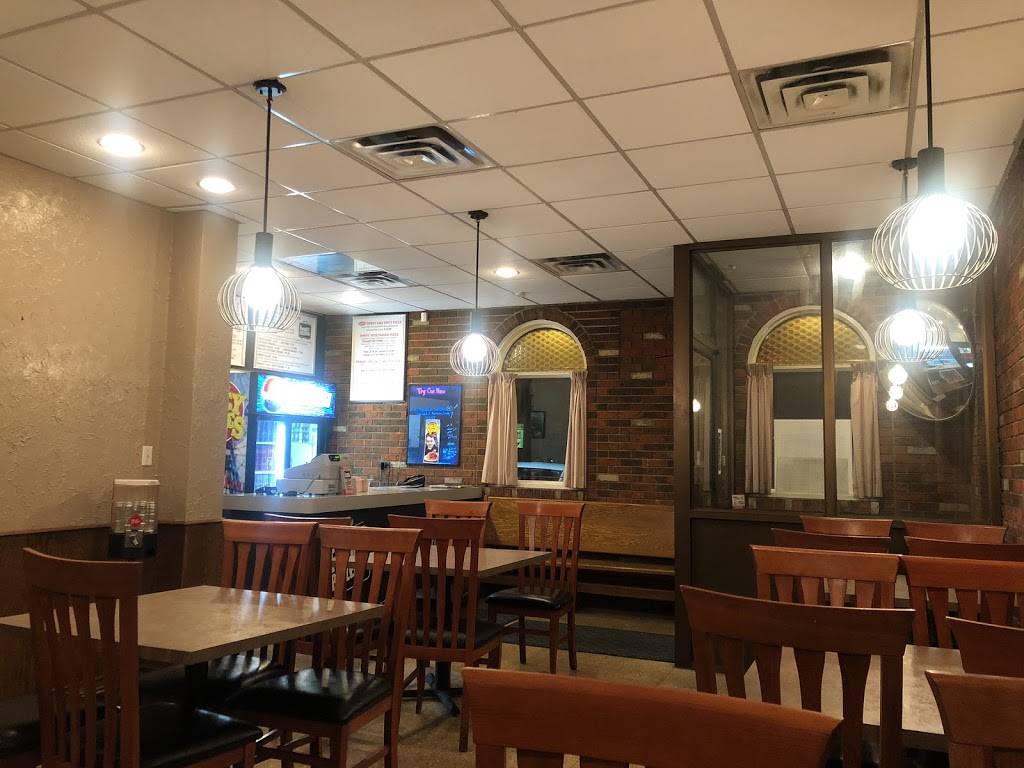 Franks Pizzeria | restaurant | 4854 Bridge St, Niagara Falls, ON L2E 2R9, Canada | 9053566905 OR +1 905-356-6905