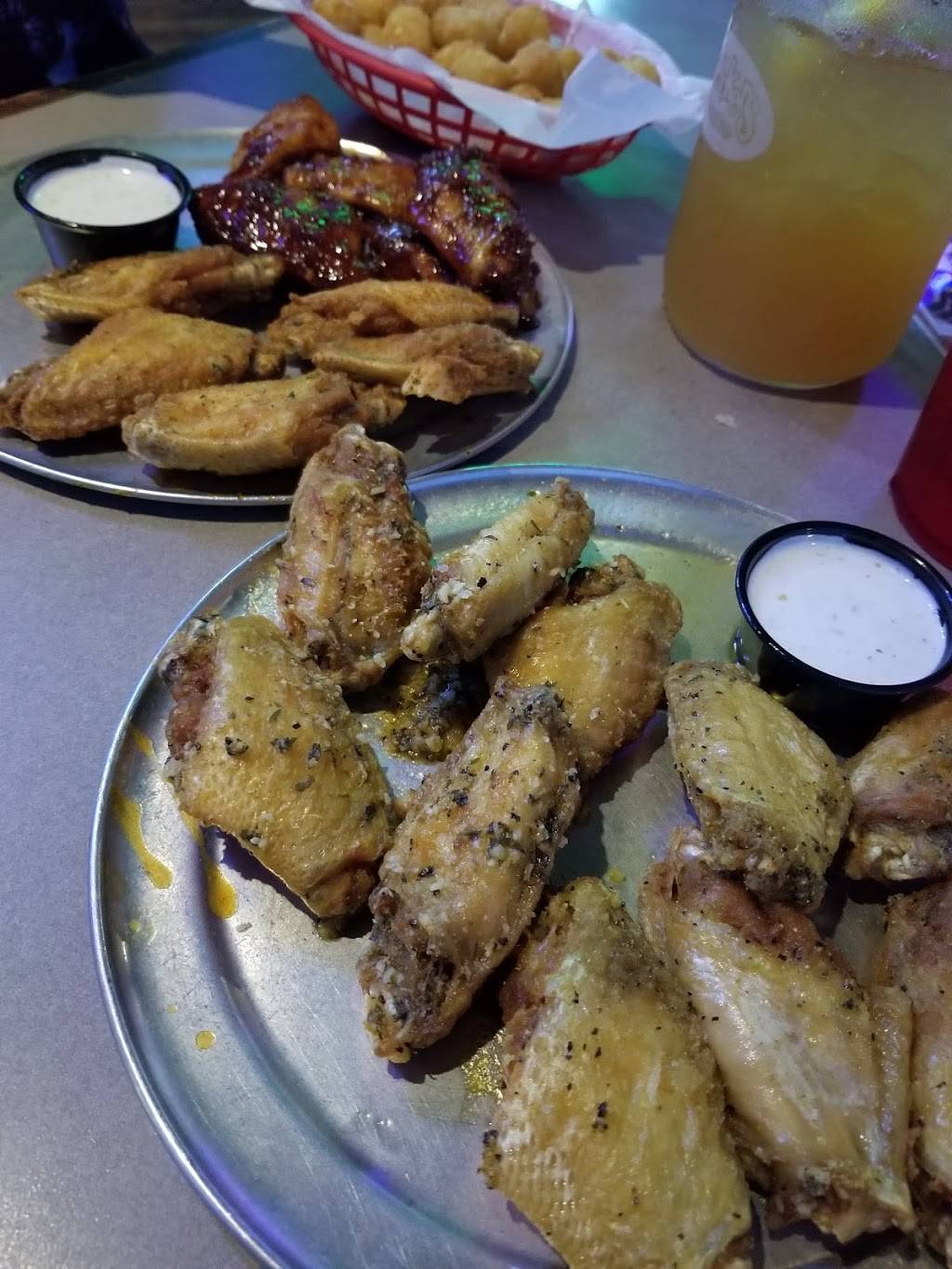 Pluckers Wing Bar | restaurant | 9229 Rain Lily Trail, Fort Worth, TX 76177, USA | 8177502473 OR +1 817-750-2473