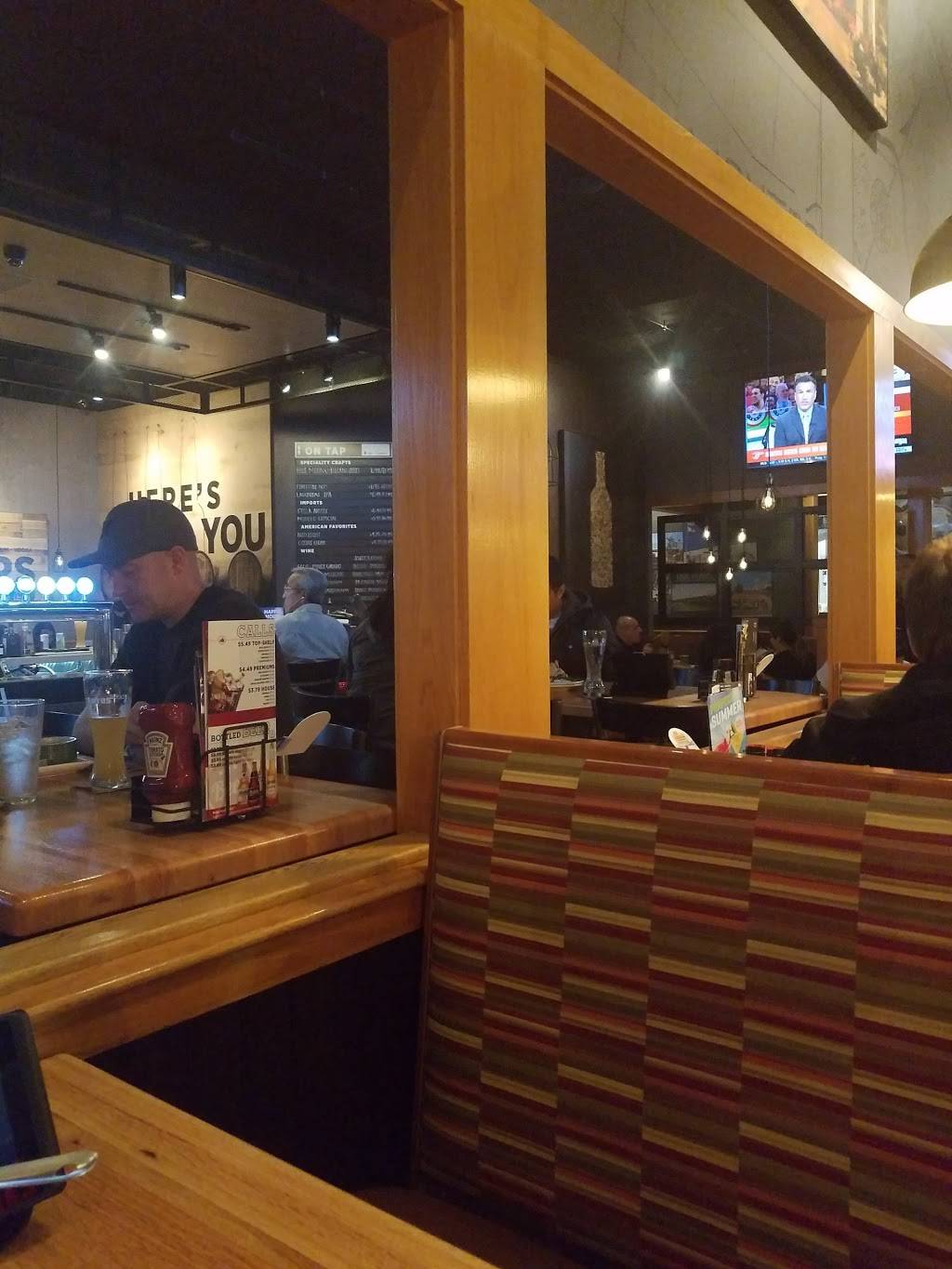 Applebees Grill + Bar | restaurant | 21 E Main St, Alhambra, CA 91801, USA | 6265764621 OR +1 626-576-4621