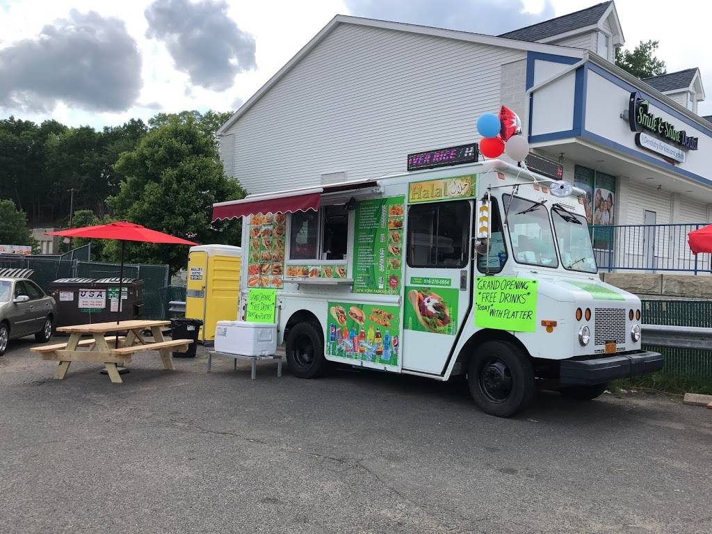 Haji’s Halal Food | restaurant | 131 Meriden Rd, Waterbury, CT 06705, USA | 5162700954 OR +1 516-270-0954