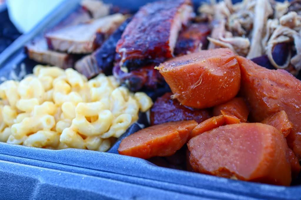 Kinfolks BBQ and Fried Chicken | restaurant | 25 Robert Dr, South Easton, MA 02375, USA | 5082970627 OR +1 508-297-0627