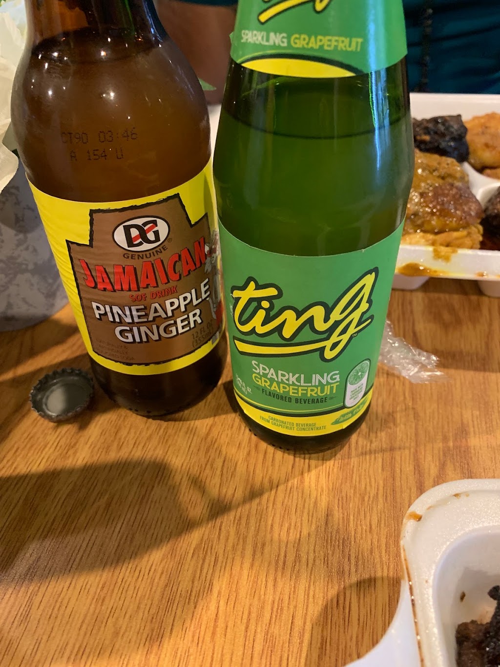 Jerk Wings Cafe | restaurant | 8300 Tampa Ave, Los Angeles, CA 91324, USA | 7472377244 OR +1 747-237-7244