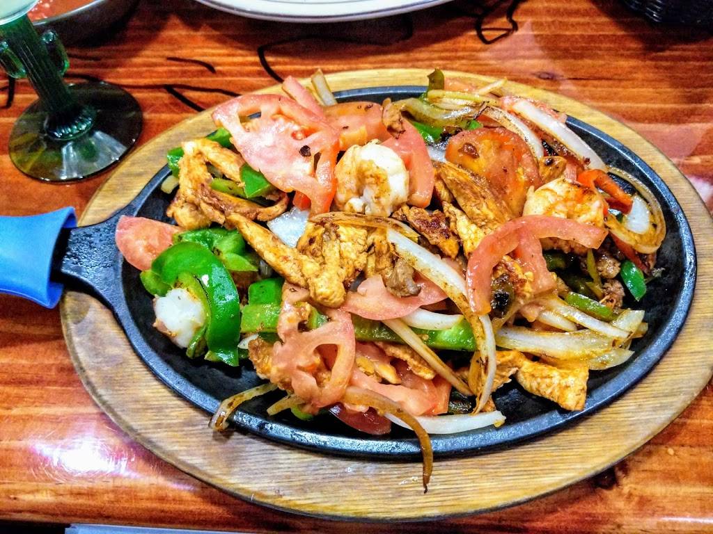 Los Toltecos of Broadlands | restaurant | 43150 Broadlands Center Plaza #194, Ashburn, VA 20148, USA | 7037234436 OR +1 703-723-4436