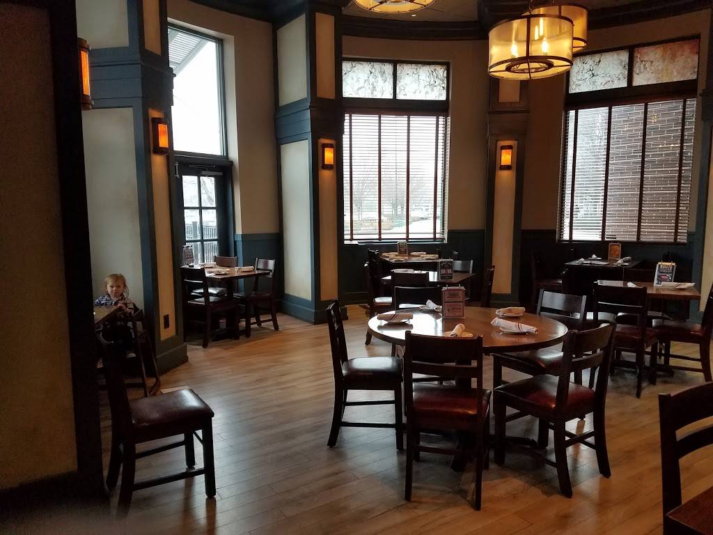 Red Star Craft House | restaurant | 146 Exton Square Mall, Exton, PA 19341, USA | 6105245893 OR +1 610-524-5893