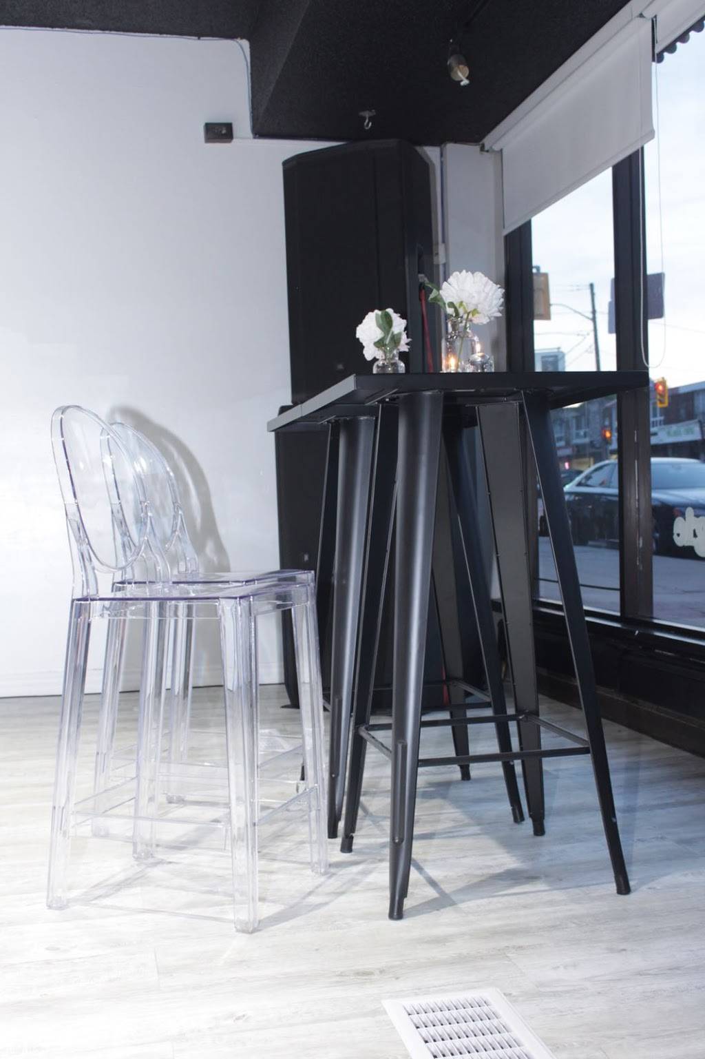 Sankofa Lounge | restaurant | 1653 Eglinton Ave W, York, ON M6E 2H1, Canada | 4167870098 OR +1 416-787-0098