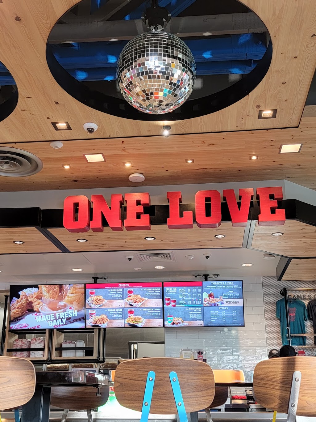 Raising Canes Chicken Fingers | restaurant | 5370 N Garland Ave, Garland, TX 75040, USA | 4694915990 OR +1 469-491-5990