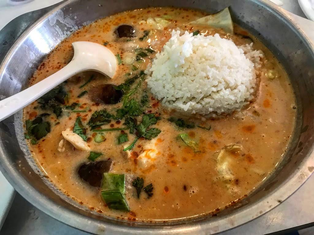 Lannboon Thai Cafe | restaurant | 4710 Market St, San Diego, CA 92102, USA | 6195271917 OR +1 619-527-1917